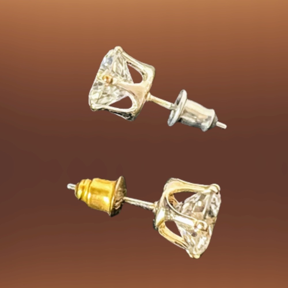 Brilliant Round Crystal or CZ Studs with Posts - Picture 4 of 6